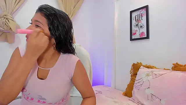 andrea sanchezz online show from November 30, 2025, 12:31 pm