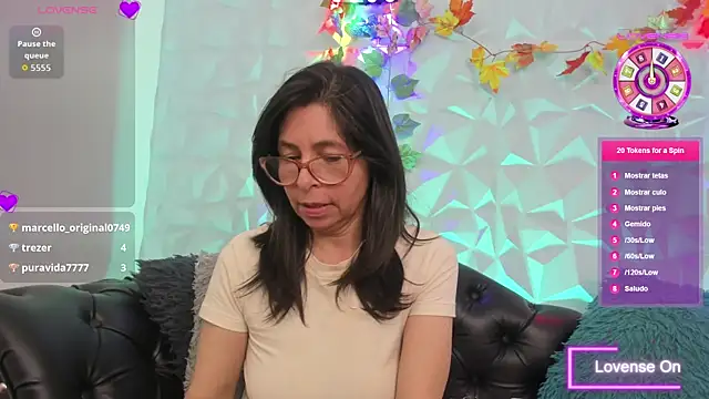 Snapshot of SabinaDeluxe_cg chatting on November 6, 2025, 12:22 am SabinaDeluxe cg online show from November 6, 2025, 12:22 am