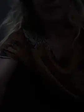 Snapshot of blond-96 chatting on November 4, 2025, 2:32 am blond-96 online show from November 4, 2025, 2:32 am