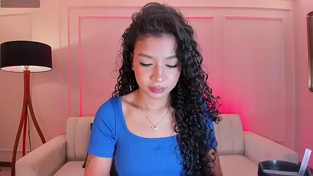 Snapshot of SophieHouston_ chatting on September 11, 2025, 4:01 am SophieHouston online show from September 11, 2025, 4:01 am