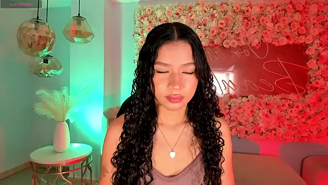 Snapshot of SophieHouston_ chatting on September 30, 2025, 2:27 am SophieHouston online show from September 30, 2025, 2:27 am