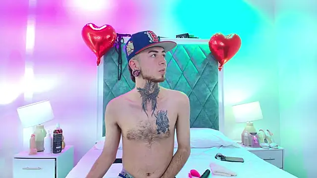 Snapshot of Asha_zuri_and_adam chatting on October 21, 2025, 12:39 pm Asha zuri and adam online show from October 21, 2025, 12:39 pm