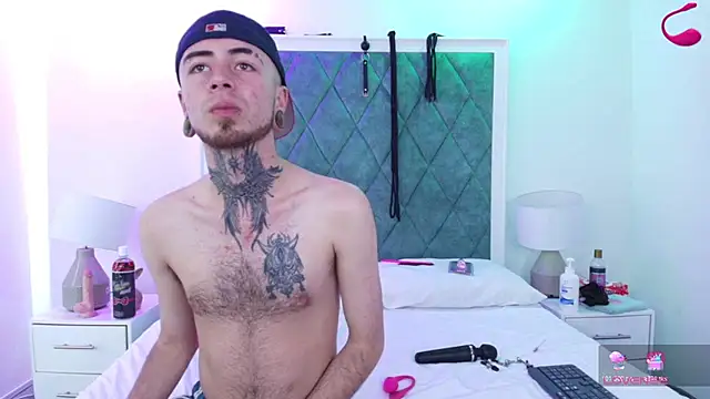 Snapshot of Asha_zuri_and_adam chatting on December 5, 2025, 12:47 pm Asha zuri and adam online show from December 5, 2025, 12:47 pm