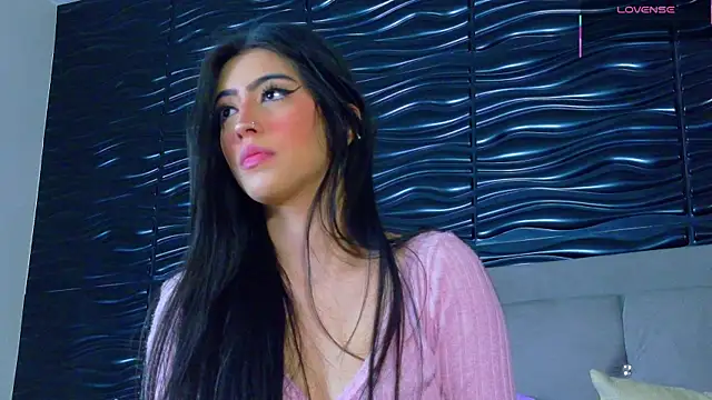 Snapshot of Ambar_Bull chatting on December 5, 2025, 1:31 pm Ambar Bull online show from December 5, 2025, 1:31 pm