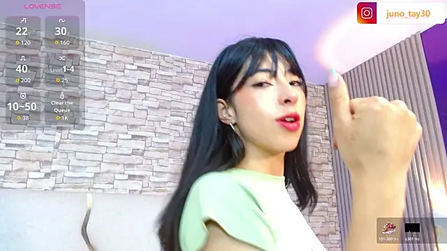 juno tay online show from October 24, 2025, 11:39 am