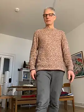 Snapshot of SexyLeon8 chatting on January 23, 2025, 1:02 pm SexyLeon8 online show from January 23, 2025, 1:02 pm