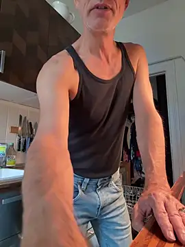 Snapshot of SexyLeon8 chatting on September 10, 2025, 5:51 am SexyLeon8 online show from September 10, 2025, 5:51 am