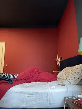 Snapshot of SexyLeon8 chatting on November 3, 2025, 8:15 am SexyLeon8 online show from November 3, 2025, 8:15 am