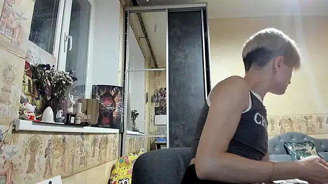 WatsonMi online show from September 8, 2025, 2:38 pm