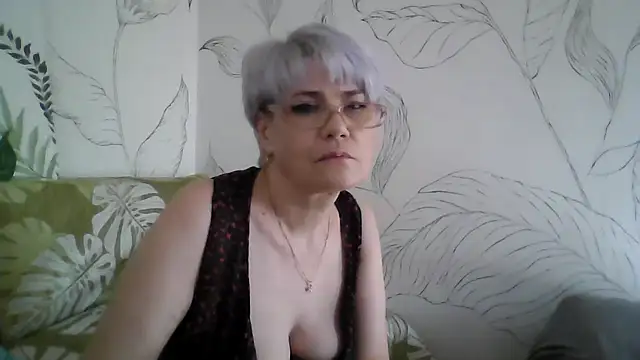 Snapshot of Catty_Lady chatting on September 10, 2025, 3:45 pm Catty Lady online show from September 10, 2025, 3:45 pm
