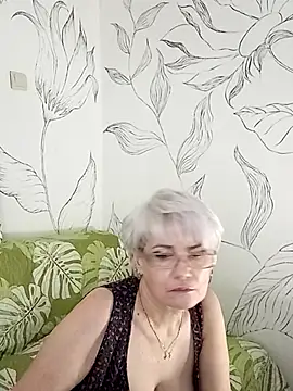 Snapshot of Catty_Lady chatting on September 17, 2025, 4:52 pm Catty Lady online show from September 17, 2025, 4:52 pm