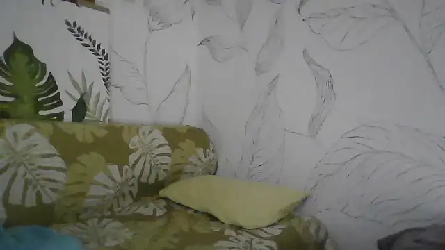 Snapshot of Catty_Lady chatting on October 7, 2025, 4:48 pm Catty Lady online show from October 7, 2025, 4:48 pm