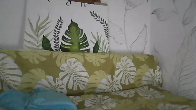 Snapshot of Catty_Lady chatting on October 17, 2025, 6:54 pm Catty Lady online show from October 17, 2025, 6:54 pm