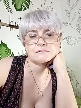 Snapshot of Catty_Lady chatting on November 8, 2025, 8:51 pm Catty Lady online show from November 8, 2025, 8:51 pm