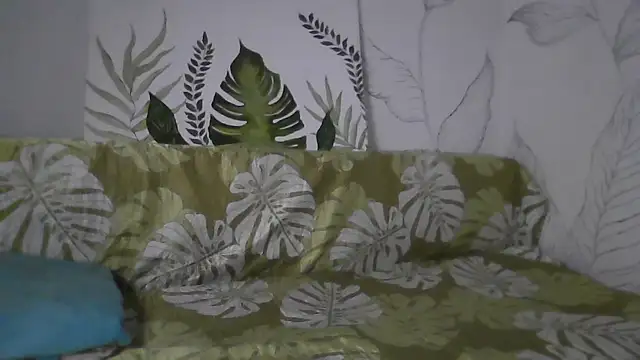 Snapshot of Catty_Lady chatting on December 4, 2025, 8:17 pm Catty Lady online show from December 4, 2025, 8:17 pm