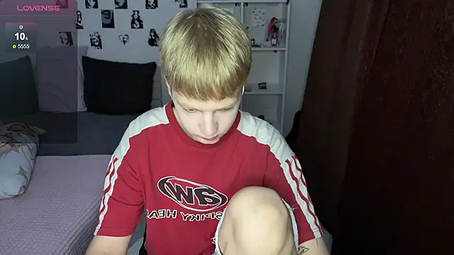 Snapshot of olivertasty chatting on October 3, 2025, 12:46 pm olivertasty online show from October 3, 2025, 12:46 pm