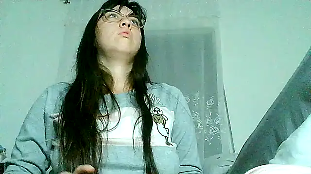 lareinalareinadelanal online show from October 8, 2025, 1:09 pm