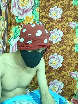 Snapshot of Seducing_couple chatting on November 9, 2025, 5:22 pm Seducing couple online show from November 9, 2025, 5:22 pm