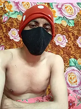 Snapshot of Seducing_couple chatting on December 15, 2025, 8:40 am Seducing couple online show from December 15, 2025, 8:40 am