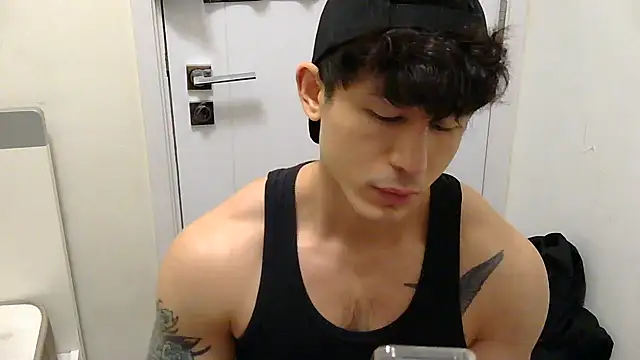 Snapshot of natenatejosh chatting on October 21, 2025, 11:33 am natenatejosh online show from October 21, 2025, 11:33 am