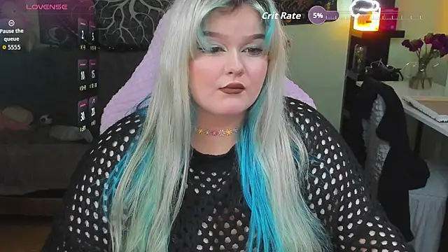  CandyM1lky  online show from November 6, 2025, 6:36 am