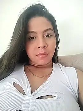 Snapshot of cala_borhan chatting on October 17, 2025, 8:00 pm cala borhan online show from October 17, 2025, 8:00 pm