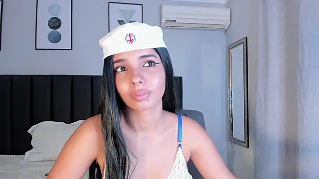 Snapshot of BarbieGirl_xx chatting on October 10, 2025, 8:02 am BarbieGirl xx online show from October 10, 2025, 8:02 am