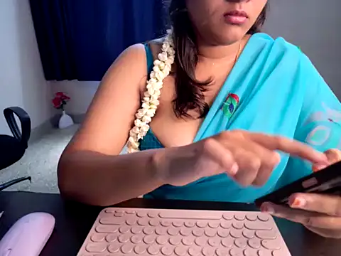 Snapshot of Anjalistar chatting on September 19, 2025, 4:14 am Anjalistar online show from September 19, 2025, 4:14 am