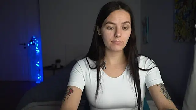 EwelynScott online show from November 26, 2025, 4:52 pm