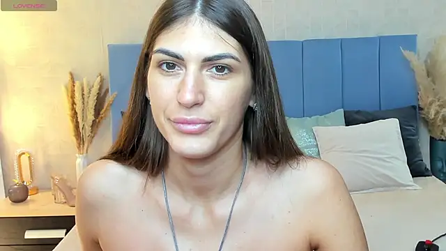 MaggieTurner online show from September 10, 2025, 1:27 am