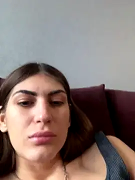 MaggieTurner online show from December 2, 2025, 4:18 am