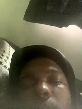 Snapshot of sneakdalink chatting on November 14, 2025, 3:44 pm sneakdalink online show from November 14, 2025, 3:44 pm