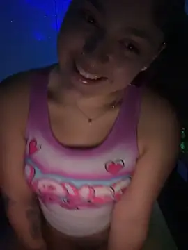 Snapshot of babykalirose chatting on September 19, 2025, 1:18 am babykalirose online show from September 19, 2025, 1:18 am