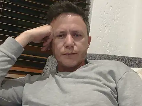 TroyDieselXXX online show from November 3, 2025, 6:42 pm