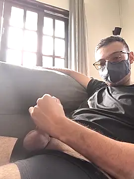 Snapshot of mikeara90 chatting on September 15, 2025, 12:05 pm mikeara90 online show from September 15, 2025, 12:05 pm