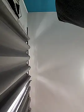 Snapshot of mikeara90 chatting on October 8, 2025, 12:03 pm mikeara90 online show from October 8, 2025, 12:03 pm