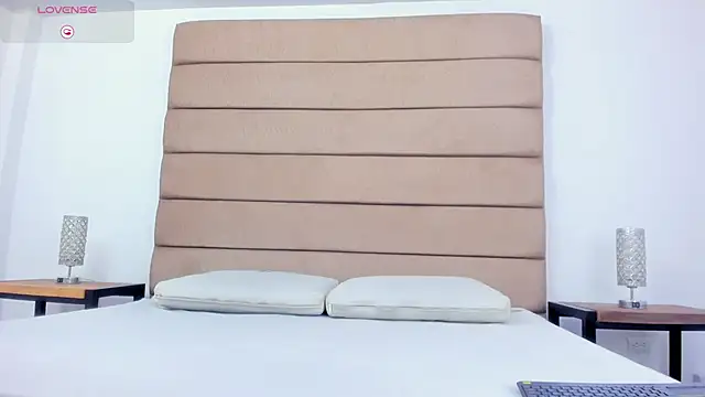 Snapshot of susan_elliot chatting on September 10, 2025, 7:58 pm susan elliot online show from September 10, 2025, 7:58 pm