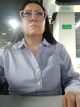 Romina693 online show from November 19, 2025, 6:13 am