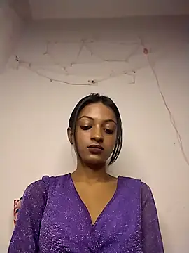 Snapshot of Your-Kitkat chatting on December 13, 2025, 8:47 pm Your-Kitkat online show from December 13, 2025, 8:47 pm