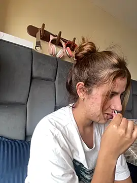 AllieYourGirl online show from September 13, 2025, 5:24 pm