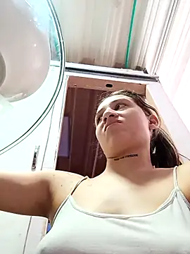 Arii collins1 online show from October 25, 2025, 6:35 pm