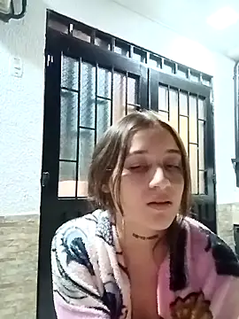 Arii collins1 online show from November 15, 2025, 12:41 am