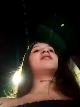 Arii collins1 online show from November 23, 2025, 1:38 am