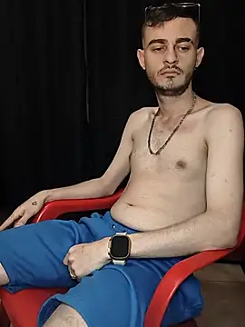 bigcockwhite777 online show from December 16, 2025, 10:37 pm