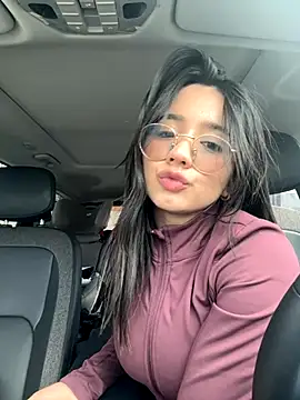 Michelle Zoe online show from September 17, 2025, 2:19 pm