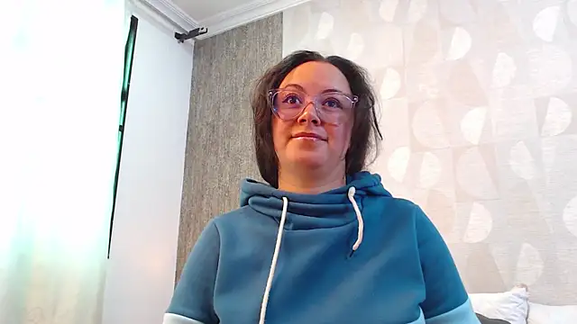 Snapshot of elamurray chatting on September 17, 2025, 11:23 am elamurray online show from September 17, 2025, 11:23 am
