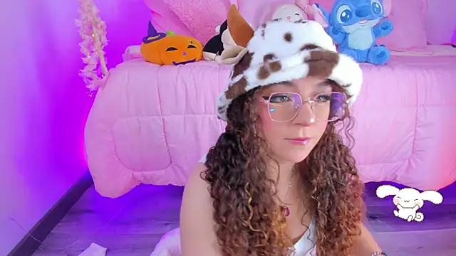 Snapshot of hannacutegod chatting on December 2, 2025, 4:51 am hannacutegod online show from December 2, 2025, 4:51 am