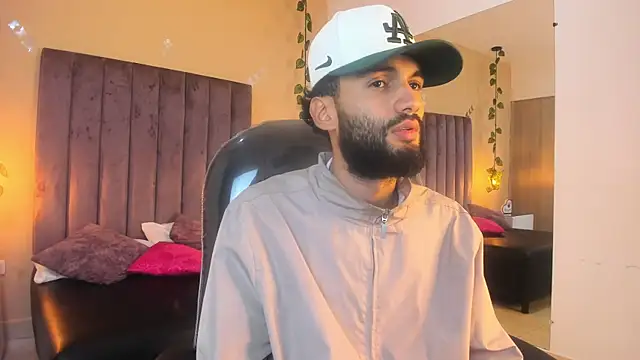 Snapshot of Ryan_Jackson_ chatting on November 17, 2025, 4:07 am Ryan Jackson online show from November 17, 2025, 4:07 am