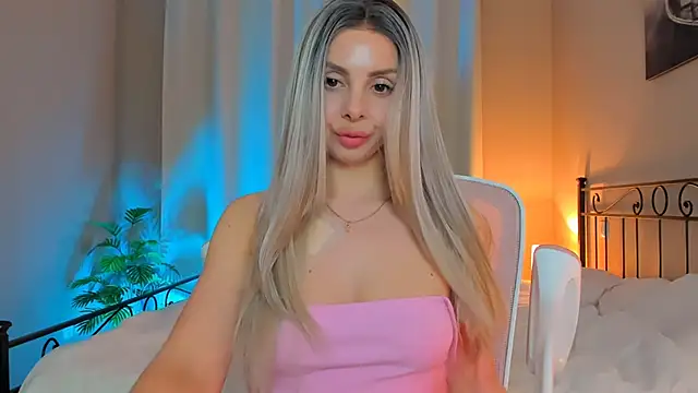 VelvetEliza online show from October 7, 2025, 8:06 pm