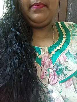 Villageanuty online show from October 5, 2025, 8:23 am